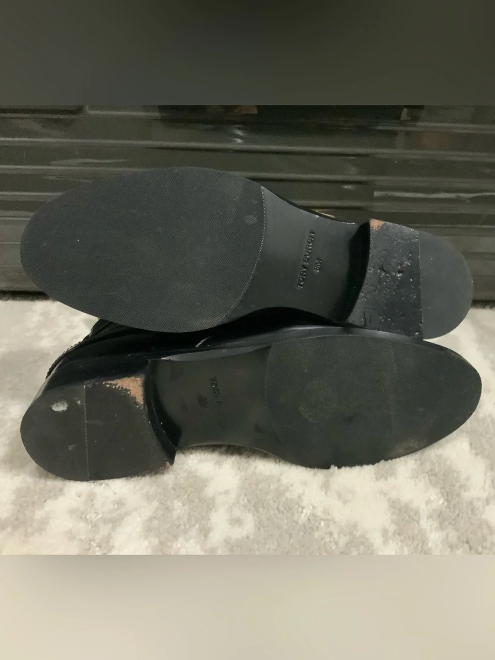 EUC TORY BURCH Black Chelsea Boots with Wrapped Heel - Size 8